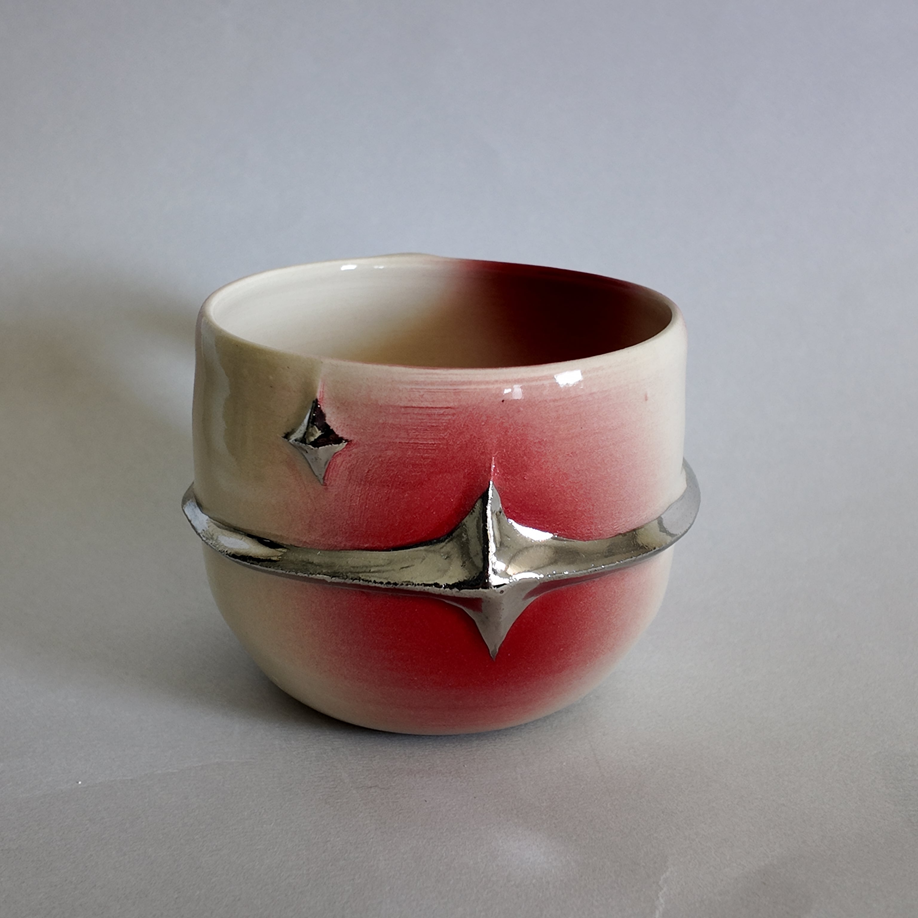 32. “I’m A Star” Rose Mug